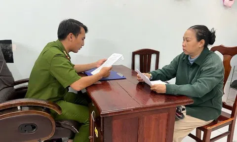 Đang chấp hành án treo, người phụ nữ tiếp tục bị bắt quả tang chở thuốc lá lậu