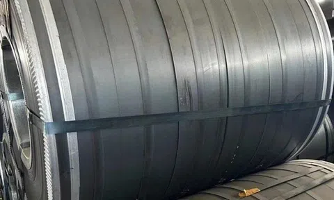 Tăng cường giám sát việc nhập khẩu thép HRC có khổ lớn