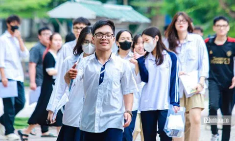 Đáp án môn Toán thi tốt nghiệp THPT 2025 mã đề 0121 nhanh nhất, đầy đủ nhất