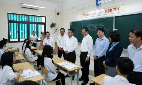 Phó Thủ tướng Lê Thành Long: Không để khoảng trống trách nhiệm trong các khâu tổ chức kỳ thi tốt nghiệp THPT