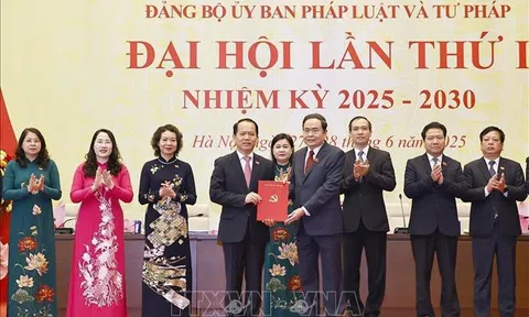 Chủ tịch Quốc hội Trần Thanh Mẫn: Tiếp tục phát huy hiệu quả chủ trương đổi mới tư duy trong xây dựng pháp luật
