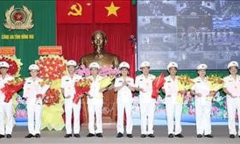 Đồng Nai công bố, ra mắt 102 Công an cấp xã sau sáp nhập
