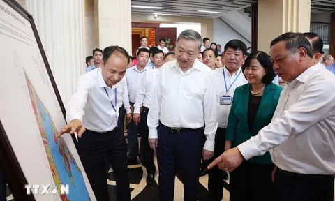 Tổng Bí thư Tô Lâm: Phải chuyển từ tư duy hành chính sang tư duy phục vụ