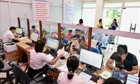 Hà Nội: Chính quyền địa phương hai cấp chủ động hỗ trợ người dân