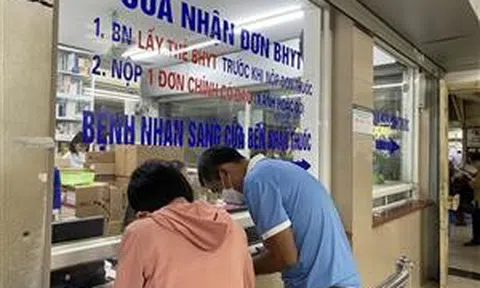 Từ 1/7/2025, người mắc bệnh hiểm nghèo, bệnh hiếm không cần thủ tục chuyển tuyến, được lên thẳng tuyến trên
