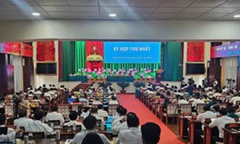 Kỳ họp HĐND đặc biệt tại Tp.HCM: Kiện toàn bộ máy của HĐND và UBND Thành phố