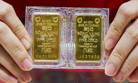Giá vàng ngày 3/7: Vàng thế giới tiếp đà đi lên, vàng miếng SJC bám sát ngưỡng 121 triệu đồng/lượng