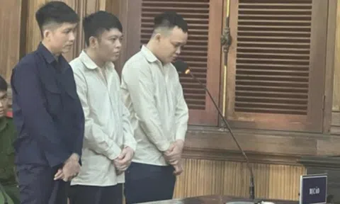 3 người góp vốn cho vay nặng lãi, yêu cầu người vay thế chấp bằng ảnh khỏa thân
