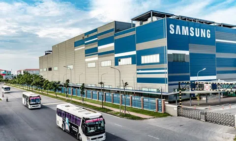 Lợi nhuận quý II dự kiến sụt giảm 39%, tập đoàn Samsung Electronics còn phải đối mặt loạt vấn đề