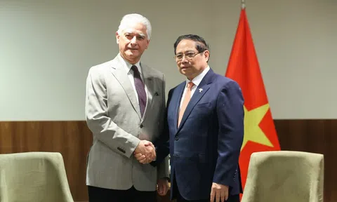 Thủ tướng làm việc với các tập đoàn, liên đoàn doanh nghiệp Brazil