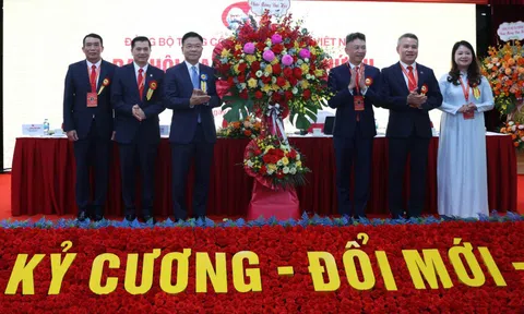 Phó Thủ tướng Lê Thành Long: Xây dựng VIMC giữ vị trí số 1 của ngành hàng hải Việt Nam