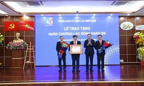 EVNSPC đón nhận Huân chương Lao động Hạng Ba, sơ kết 6 tháng đầu năm 2025