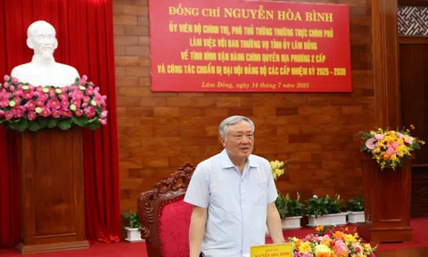 Phó Thủ tướng Thường trực Nguyễn Hòa Bình: Chính quyền địa phương 2 cấp của tỉnh Lâm Đồng vận hành khá suôn sẻ, trơn tru