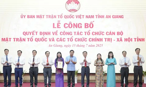 An Giang: Công bố lãnh đạo các tổ chức Chính trị-xã hội thuộc Ủy ban Mặt trận tổ quốc