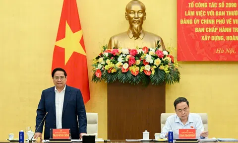 Vừa thực hiện sắp xếp lại giang sơn vừa đề ra các giải pháp để thúc đẩy tăng trưởng