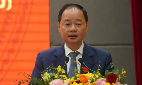 Chủ tịch HĐND tỉnh Lâm Đồng: "Vừa chạy vừa xếp hàng” nhưng không để chậm nhịp phát triển