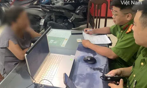 Xử lý người phụ nữ trông giữ phương tiện trái phép khu vực nhà tang lễ
