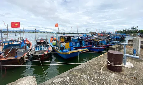 Bộ Xây dựng phát Công điện khẩn, yêu cầu quản lý chặt việc ra khơi