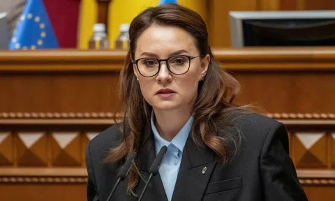 Thủ tướng Phạm Minh Chính gửi điện mừng tân Thủ tướng Ukraine