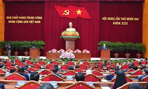 Thông báo Hội nghị lần thứ 12 Ban Chấp hành Trung ương Đảng khóa XIII