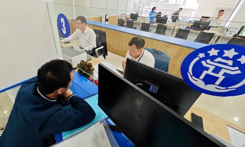 8h30 TỌA ĐÀM: Chuyển đổi số - Cầu nối “sống còn” giữa hai cấp chính quyền địa phương