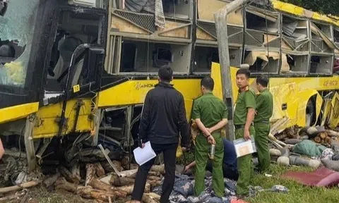 Ủy ban ATGT Quốc gia đề nghị sớm điều tra, làm rõ nguyên nhân vụ tai nạn lật xe ở Hà Tĩnh