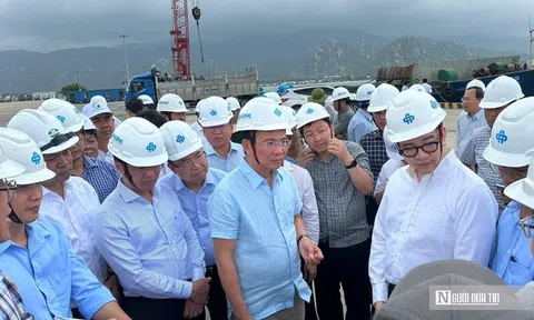Chủ tịch UBND tỉnh Lâm Đồng khảo sát Cảng quốc tế tổng hợp Vĩnh Tân, vốn đầu tư hơn 2.200 tỷ đồng