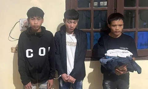 Khởi tố nhóm đối tượng bị cưỡng đoạt tài sản, xâm hại 2 cô gái lúc nửa đêm