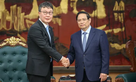 Thủ tướng tiếp lãnh đạo tập đoàn quản lý sàn tài sản mã hóa lớn thứ 3 thế giới