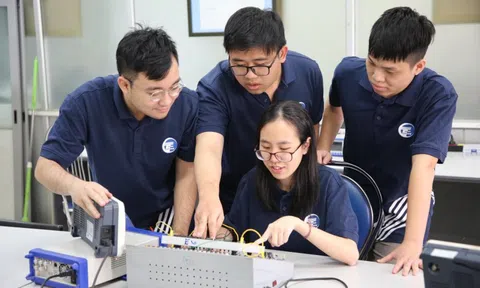 Trường Đại học Công nghệ (ĐHQGHN) công bố điểm sàn 2025: Thấp nhất 22 điểm