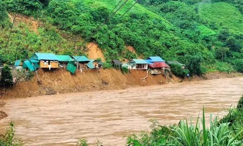 Nghệ An: Thiên tai kéo dài giấc mơ 'an cư'