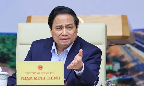 Thủ tướng: 3 mục tiêu lớn cuối năm 2025 để hoàn thành xuất sắc đột phá chiến lược về hạ tầng giao thông