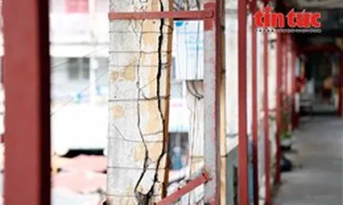 Giải bài toán chung cư cũ ở TP Hồ Chí Minh: Người dân bất an trong những chung cư 'chờ sập' (Bài 1)