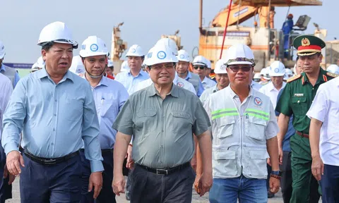 Thủ tướng lần thứ 8 kiểm tra sân bay Long Thành, yêu cầu cơ bản hoàn thành vào 19/12/2025