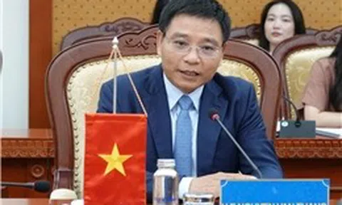 Bộ trưởng Nguyễn Văn Thắng: Phát triển thị trường chứng khoán công bằng, minh bạch và hiệu quả
