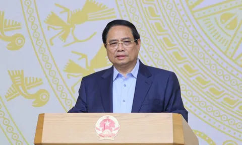 Thủ tướng chủ trì phiên họp về phát triển công nghiệp bán dẫn