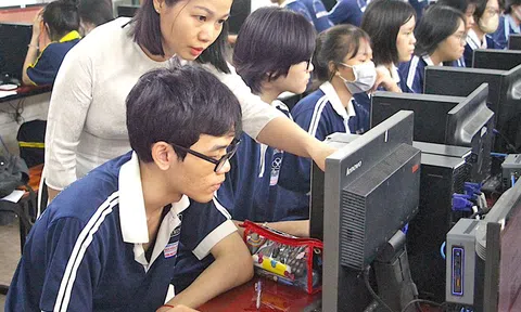Tin học trở thành môn bắt buộc trong chương trình dự bị đại học