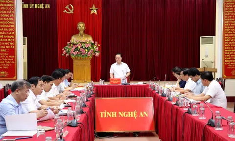 Chống lãng phí khâu tổ chức đại hội, có lẽ nên làm sớm hơn?