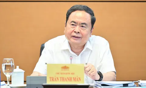 Chủ tịch Quốc hội Trần Thanh Mẫn chủ trì cuộc họp giao ban lãnh đạo Quốc hội