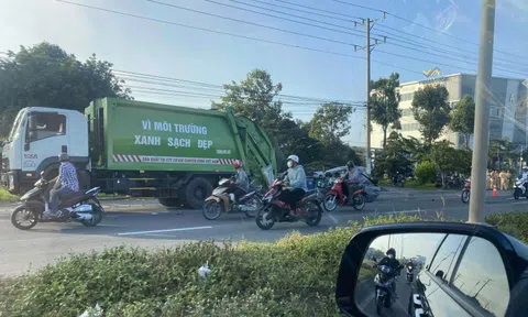 Điều tra vụ tai nạn giữa ô tô và xe rác khiến 2 người tử vong ở Vĩnh Long