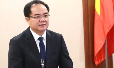 Thủ tướng bổ nhiệm lại Thứ trưởng Bộ Nội vụ