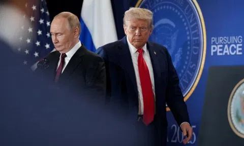 Ông Trump chấm “điểm 10/10” cho cuộc gặp với ông Putin, thừa nhận một điều