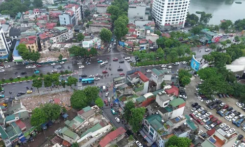 Hà Nội: Cập nhật tiến độ xây dựng cầu vượt trên dự án đường "đắt nhất hành tinh"
