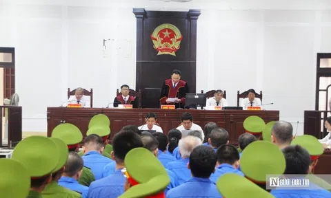 An ninh thắt chặt tại phiên tòa xét xử 23 bị cáo lừa đảo hơn 160 tỷ đồng