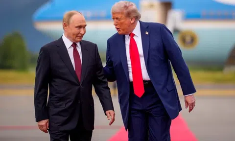 Ông Putin tóm tắt cho các đồng minh truyền thống về cuộc gặp với ông Trump
