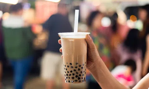 Từ 'cơn sốt' đến sụp đổ: Gần 200.000 cửa hàng trà sữa Trung Quốc trả giá vì bão hòa thị trường
