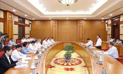 Các tổ công tác của Bộ Chính trị làm việc với Ban Thường vụ 4 tỉnh, thành ủy