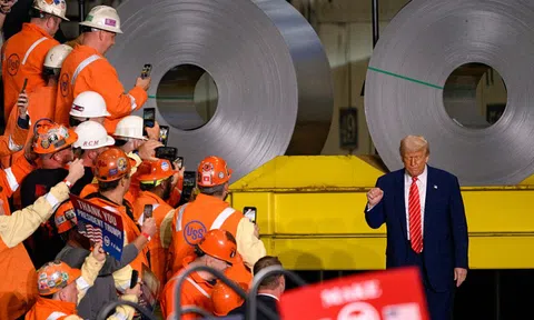 Diễn biến mới về thuế quan của ông Trump đối với thép, nhôm