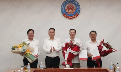 Bộ Tài chính điều động, bổ nhiệm loạt nhân sự chủ chốt