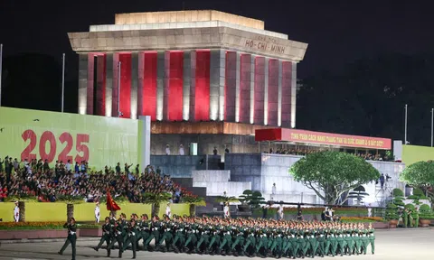 Tổng hợp luyện diễu binh, diễu hành A80 lần thứ nhất tại Quảng trường Ba Đình thành công tốt đẹp